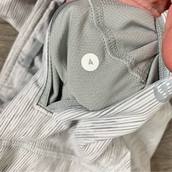 Lululemon Run With The Sun Crop Capri Wee Are From Space Nimbus Battleship White - Picture 11 of 15